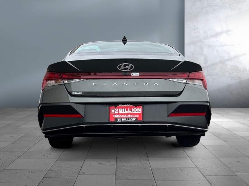 2025 Hyundai Elantra