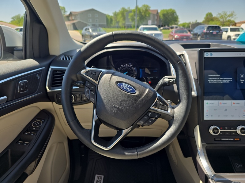 2023 Ford Edge