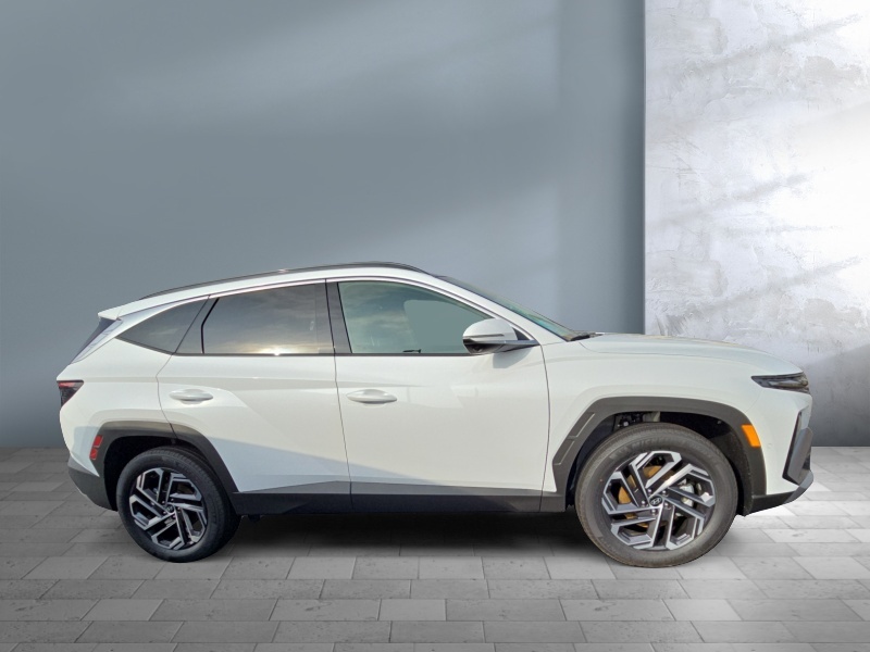 2025 Hyundai Tucson Hybrid