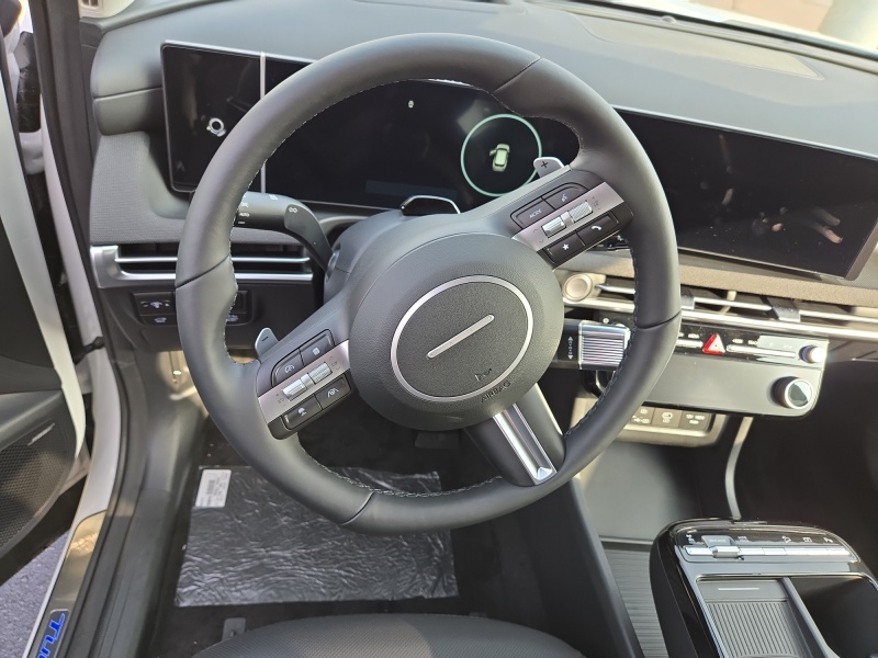 2025 Hyundai Tucson Hybrid