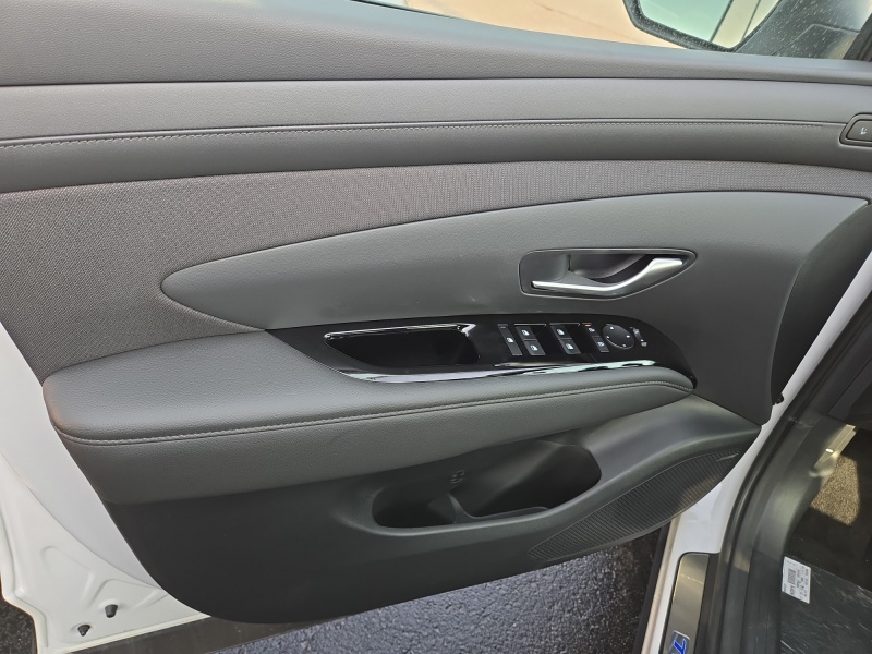 2025 Hyundai Tucson Hybrid