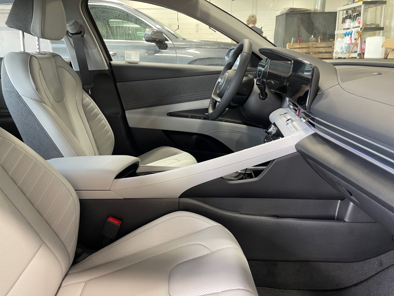 2025 Hyundai Elantra Hybrid