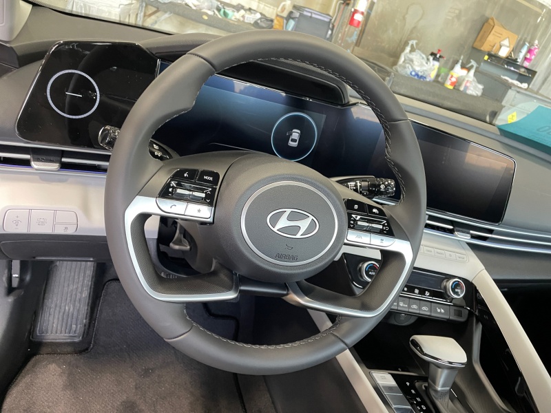 2025 Hyundai Elantra Hybrid