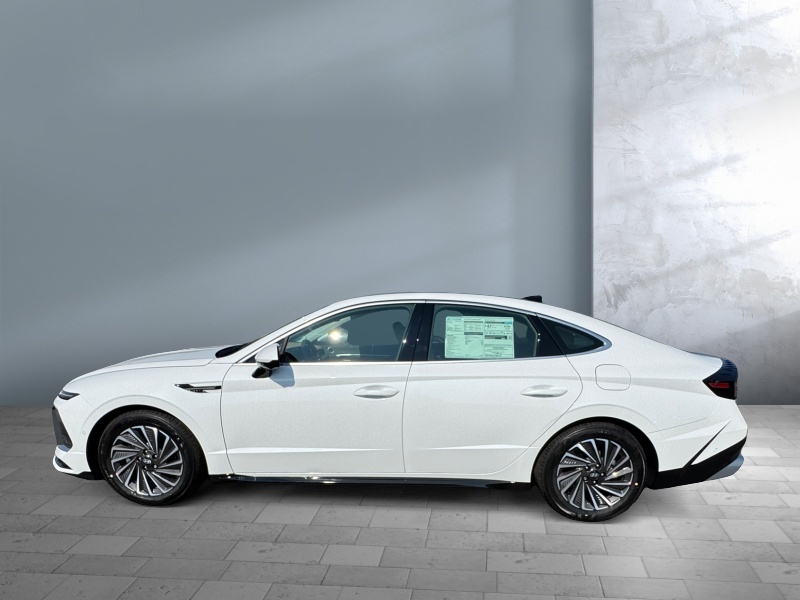 2025 Hyundai Sonata Hybrid