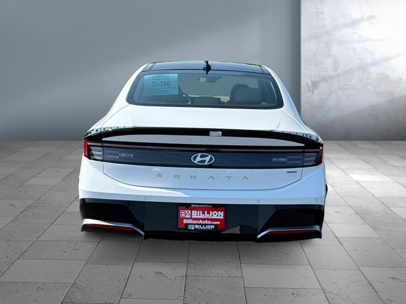 2025 Hyundai Sonata Hybrid