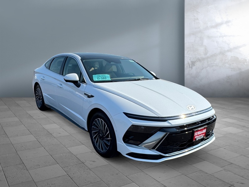 2025 Hyundai Sonata Hybrid