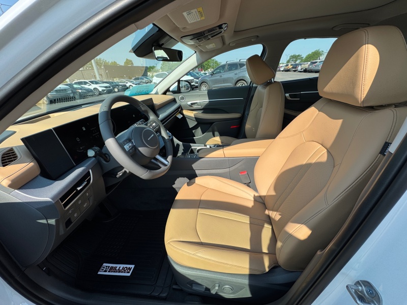 2025 Hyundai Sonata Hybrid