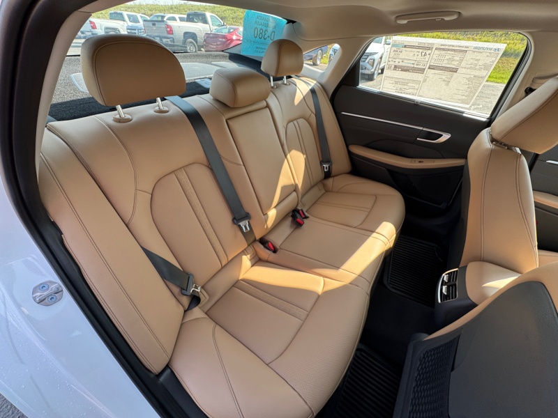2025 Hyundai Sonata Hybrid