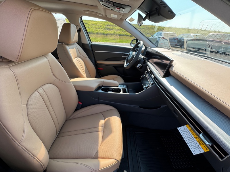 2025 Hyundai Sonata Hybrid