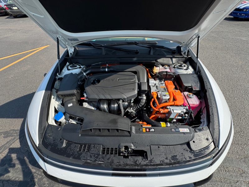 2025 Hyundai Sonata Hybrid