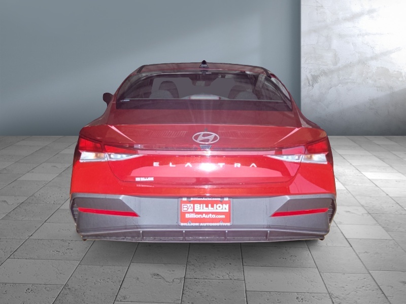 2025 Hyundai Elantra