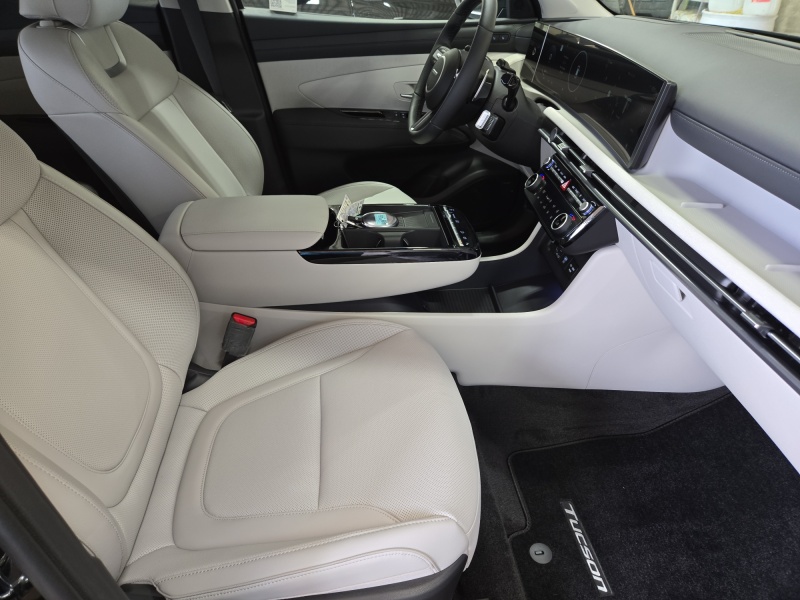 2025 Hyundai Tucson Hybrid