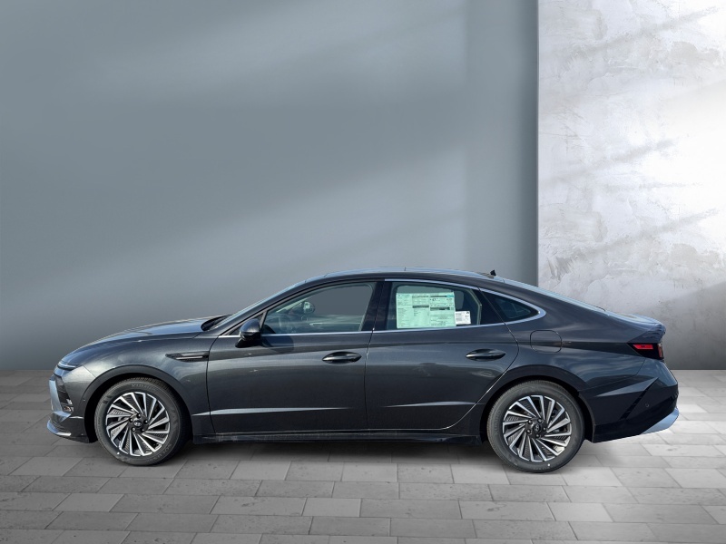 2025 Hyundai Sonata Hybrid