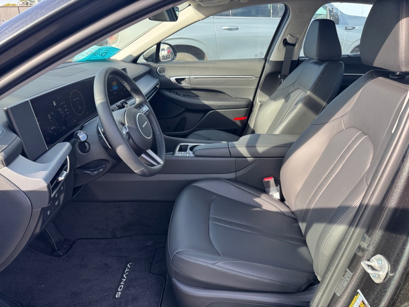 2025 Hyundai Sonata Hybrid