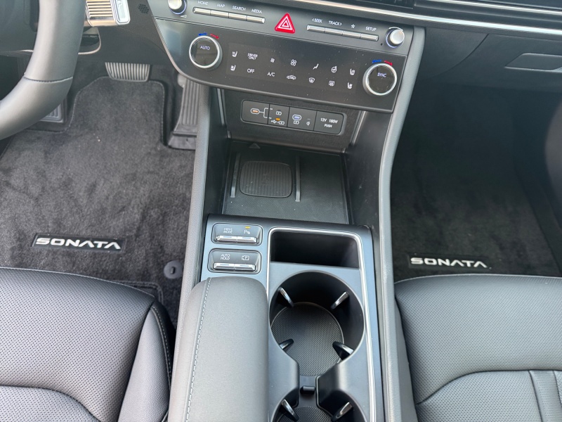 2025 Hyundai Sonata Hybrid