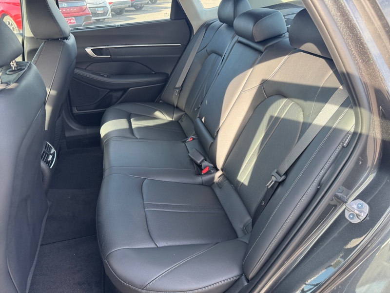 2025 Hyundai Sonata Hybrid