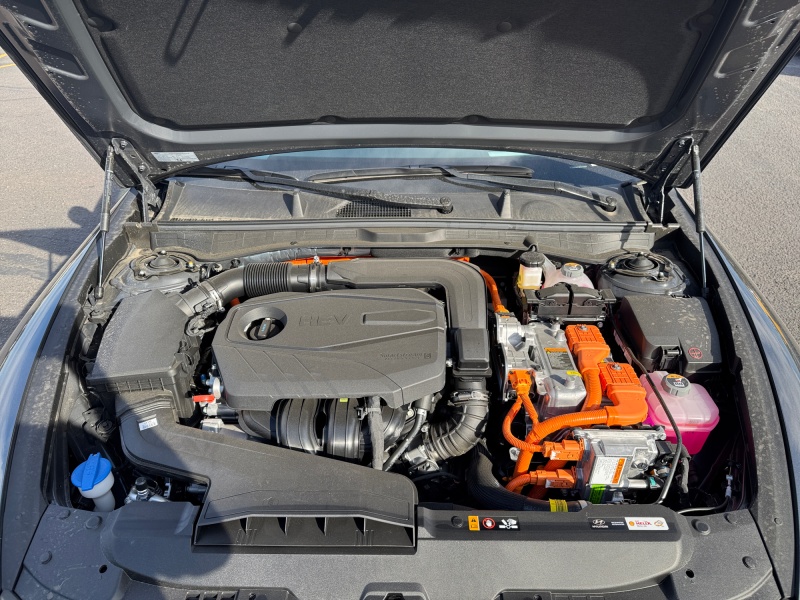 2025 Hyundai Sonata Hybrid