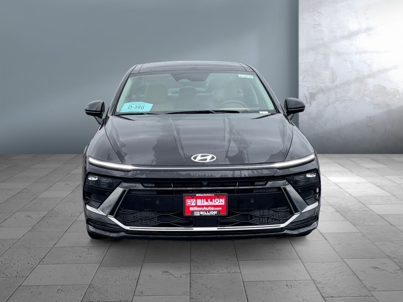 2025 Hyundai Sonata Hybrid