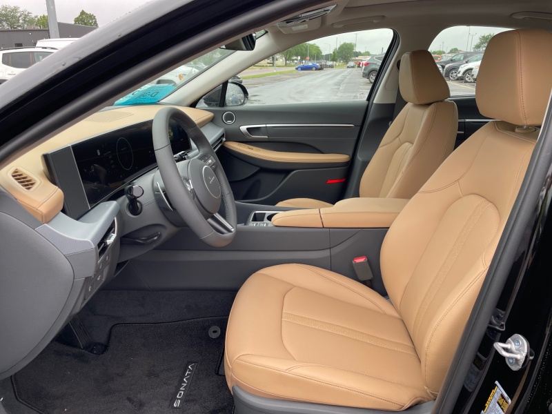 2025 Hyundai Sonata Hybrid