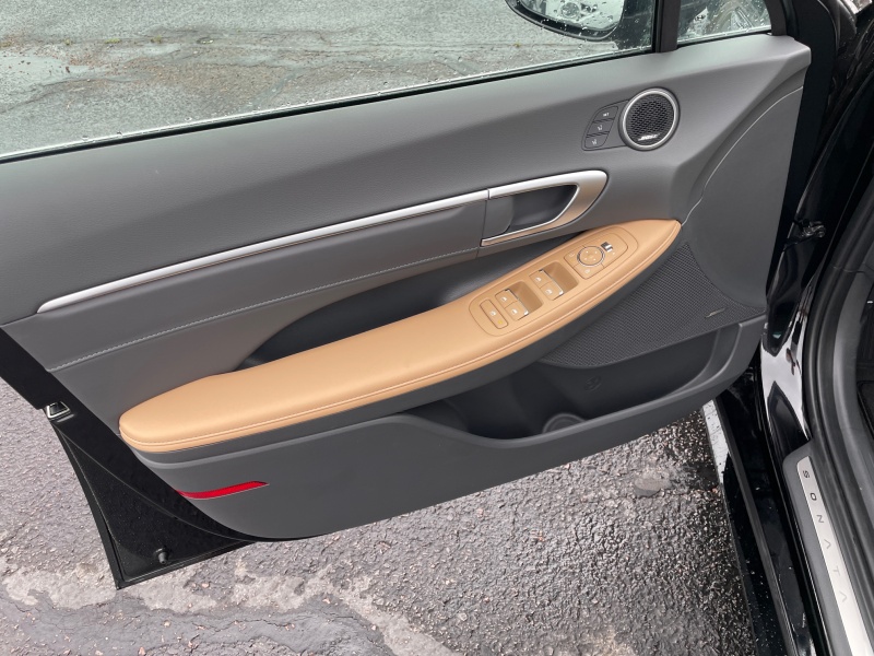 2025 Hyundai Sonata Hybrid