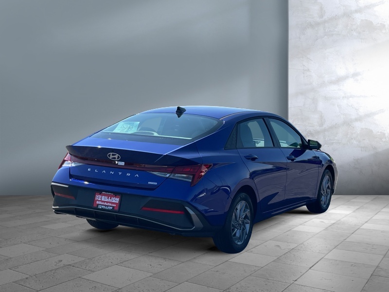 2025 Hyundai Elantra Hybrid