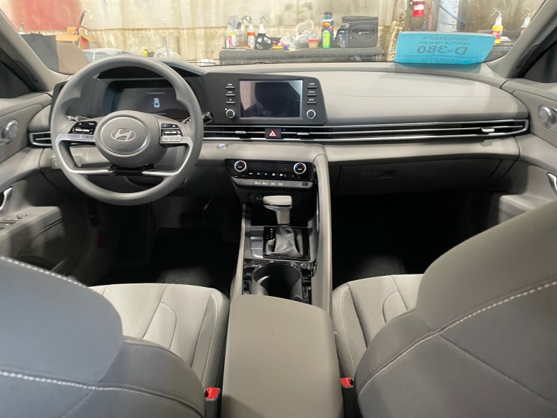 2025 Hyundai Elantra Hybrid