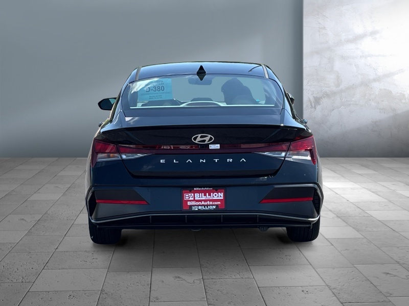 2025 Hyundai Elantra