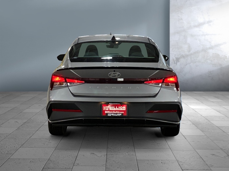 2025 Hyundai Elantra