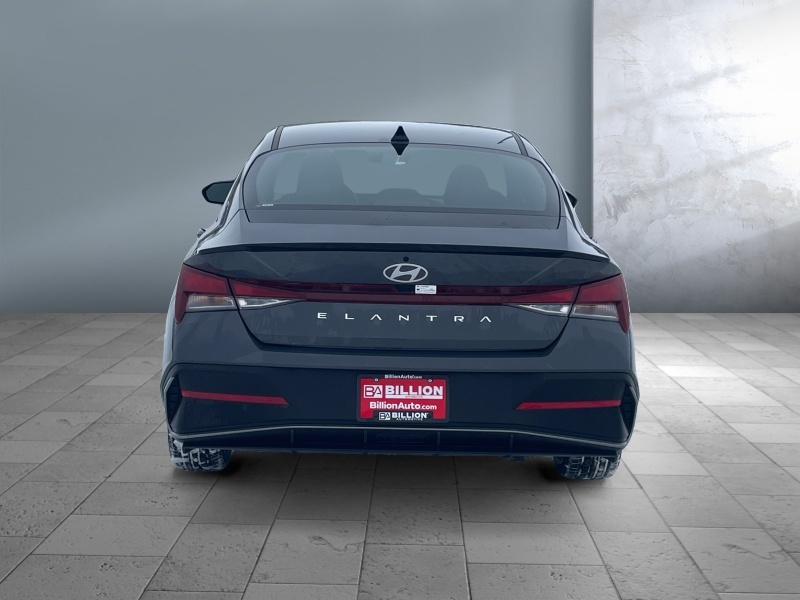 2025 Hyundai Elantra