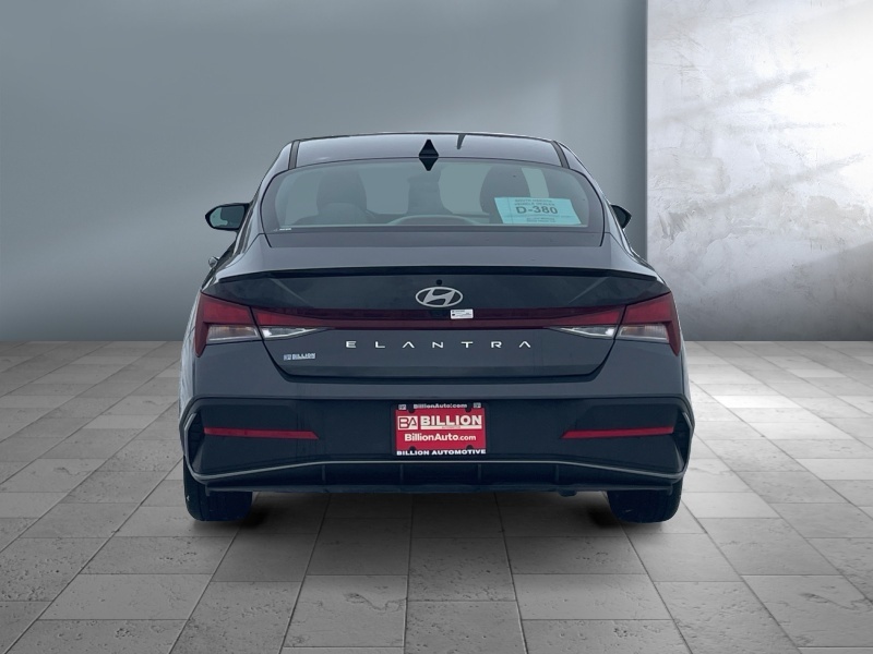 2025 Hyundai Elantra