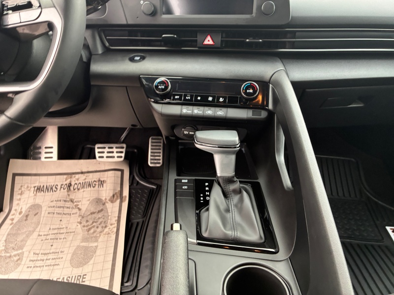 2025 Hyundai Elantra