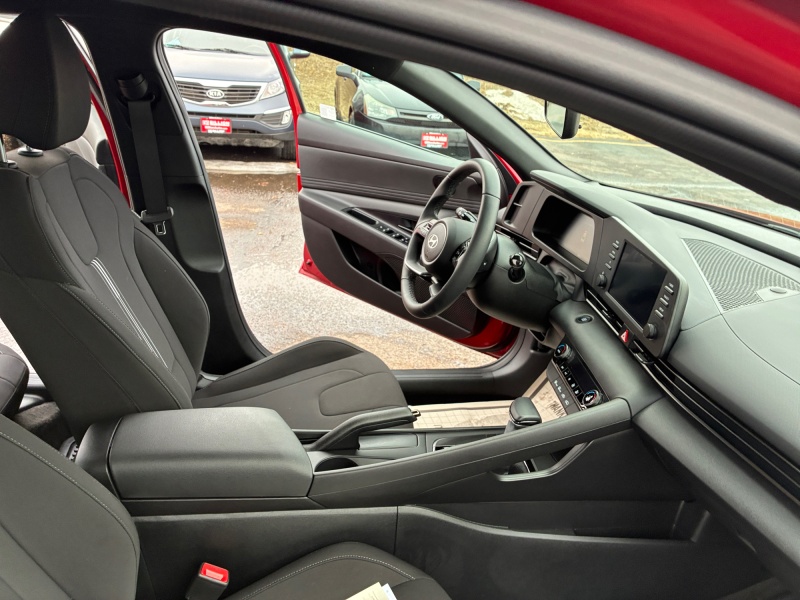 2025 Hyundai Elantra