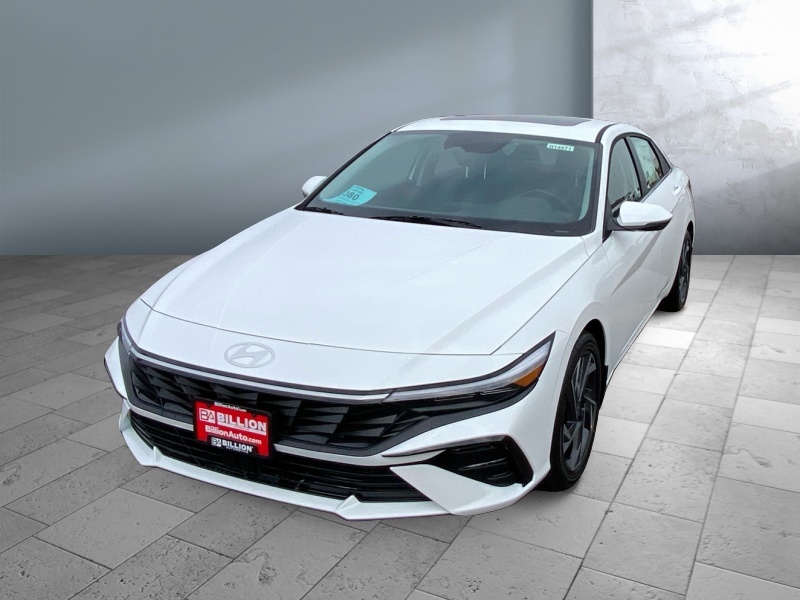 New 2025 Hyundai Elantra Limited Car
