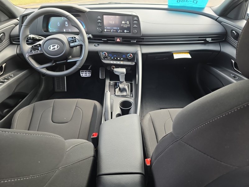 2025 Hyundai Elantra