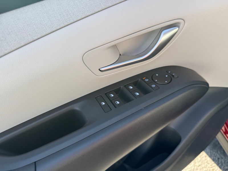 2025 Hyundai Tucson Hybrid