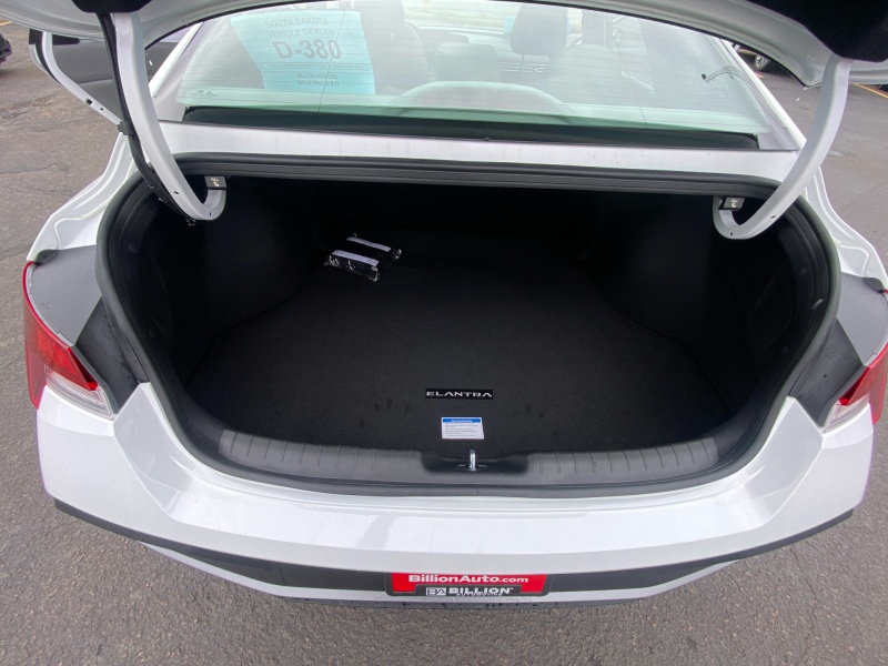 2025 Hyundai Elantra