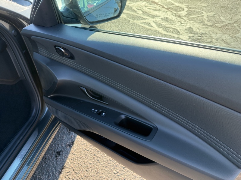 2025 Hyundai Elantra