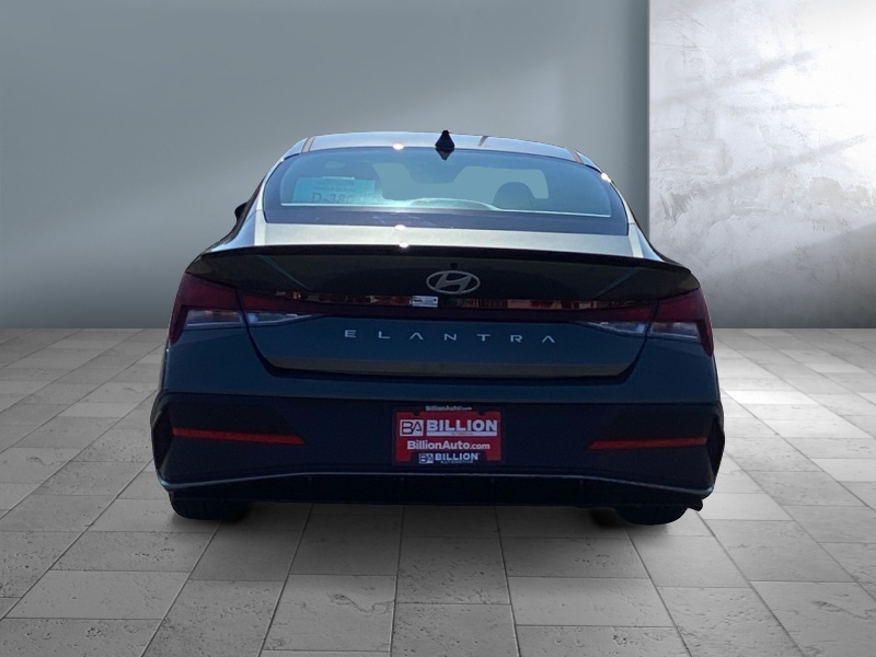 2025 Hyundai Elantra