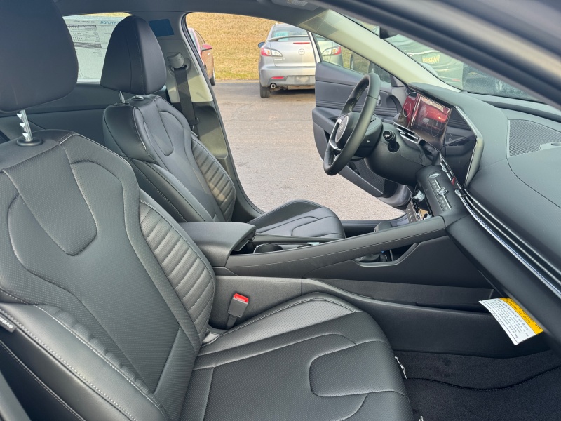 2025 Hyundai Elantra