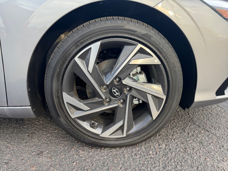 2025 Hyundai Elantra