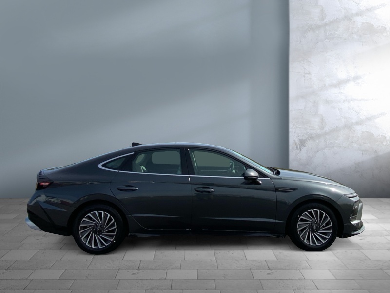 2026 Hyundai Sonata Hybrid