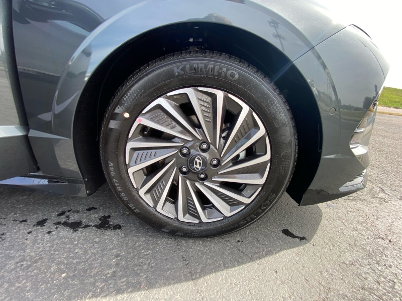 2026 Hyundai Sonata Hybrid