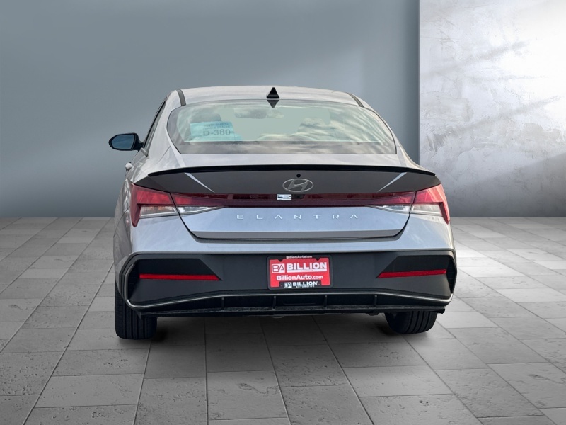 2025 Hyundai Elantra