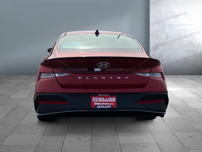 2025 Hyundai Elantra