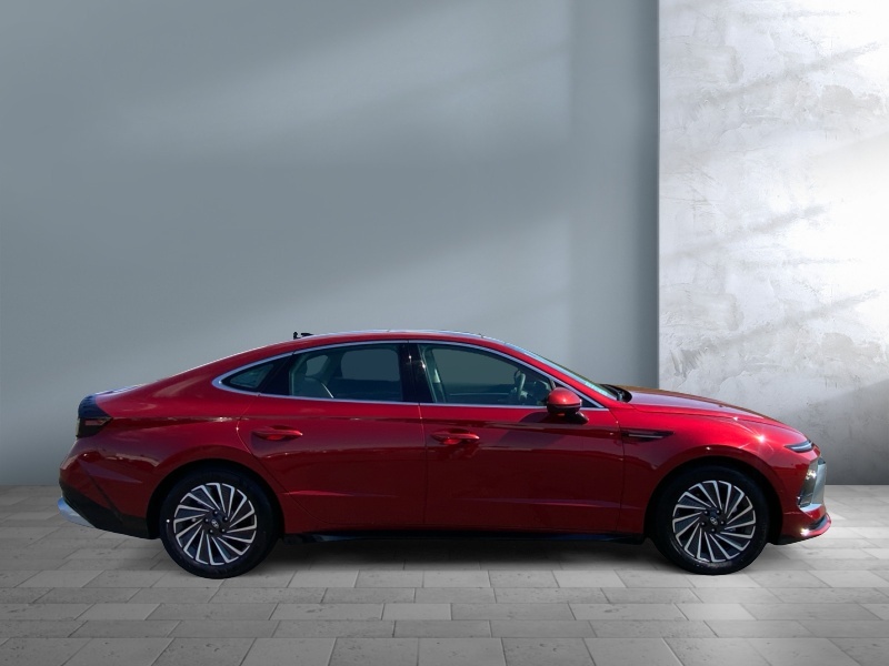 2025 Hyundai Sonata Hybrid