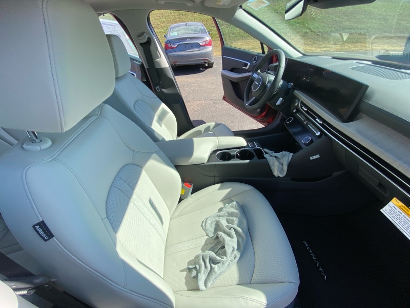 2025 Hyundai Sonata Hybrid