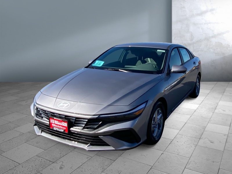 New 2025 Hyundai Elantra SE Cars