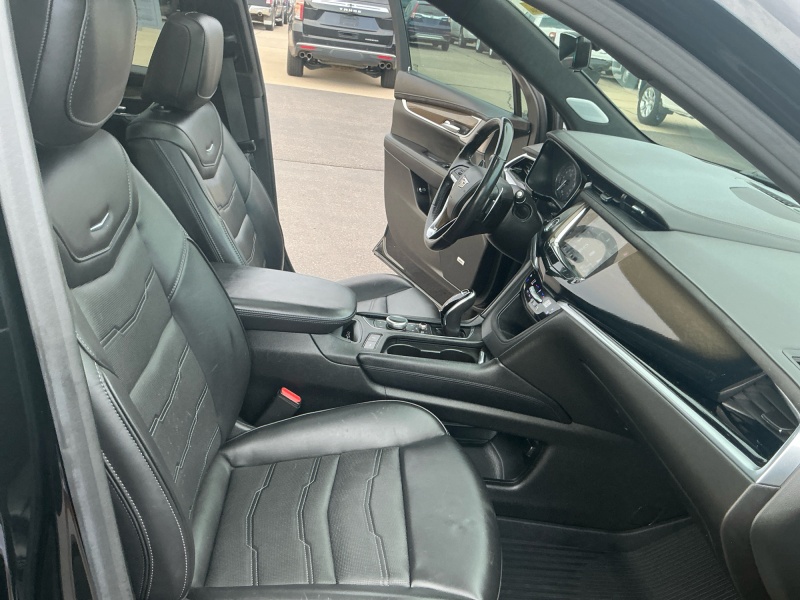2021 Cadillac XT6