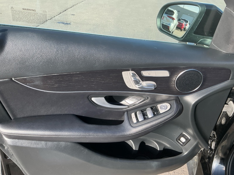 2022 Mercedes-Benz GLC