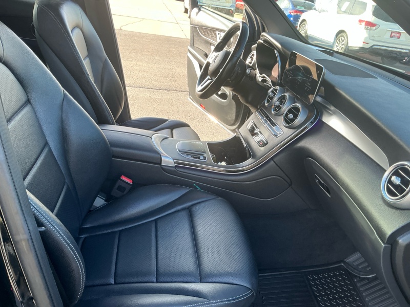 2022 Mercedes-Benz GLC